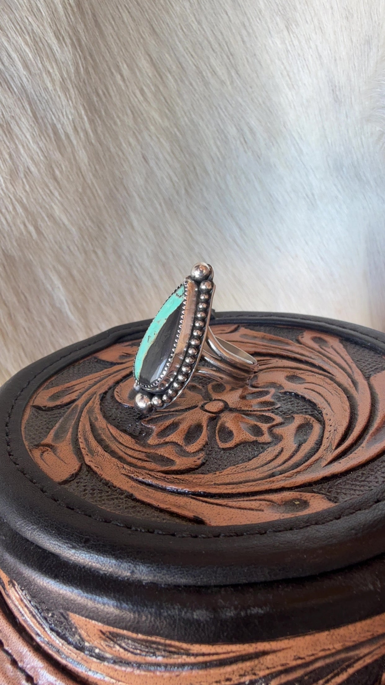Natural Ribbon Turquoise Ring